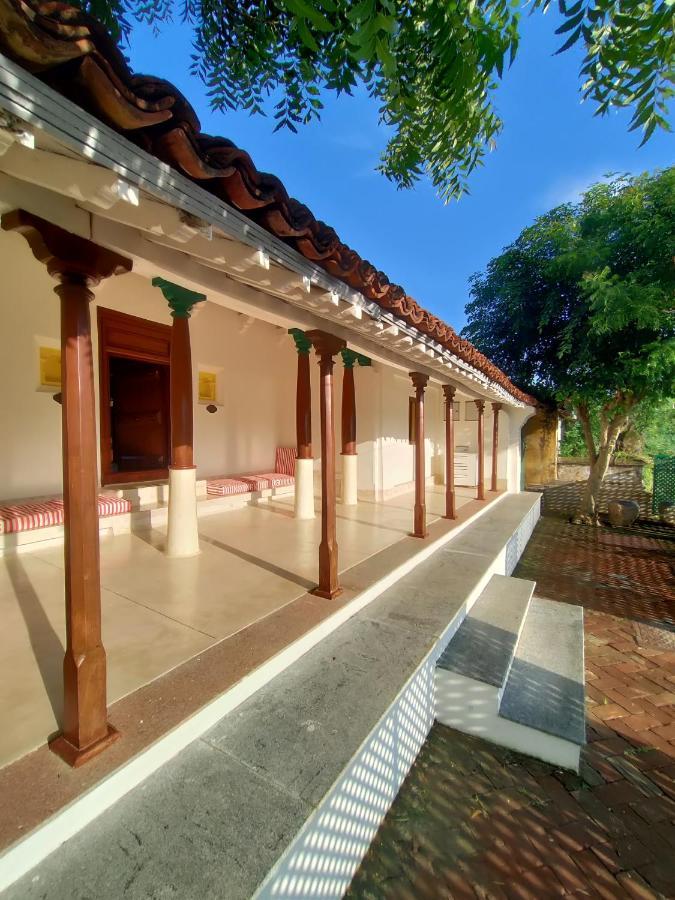 Mangala Heritage By Luxunlock Private Villas Tirukkannapuram Bagian luar foto