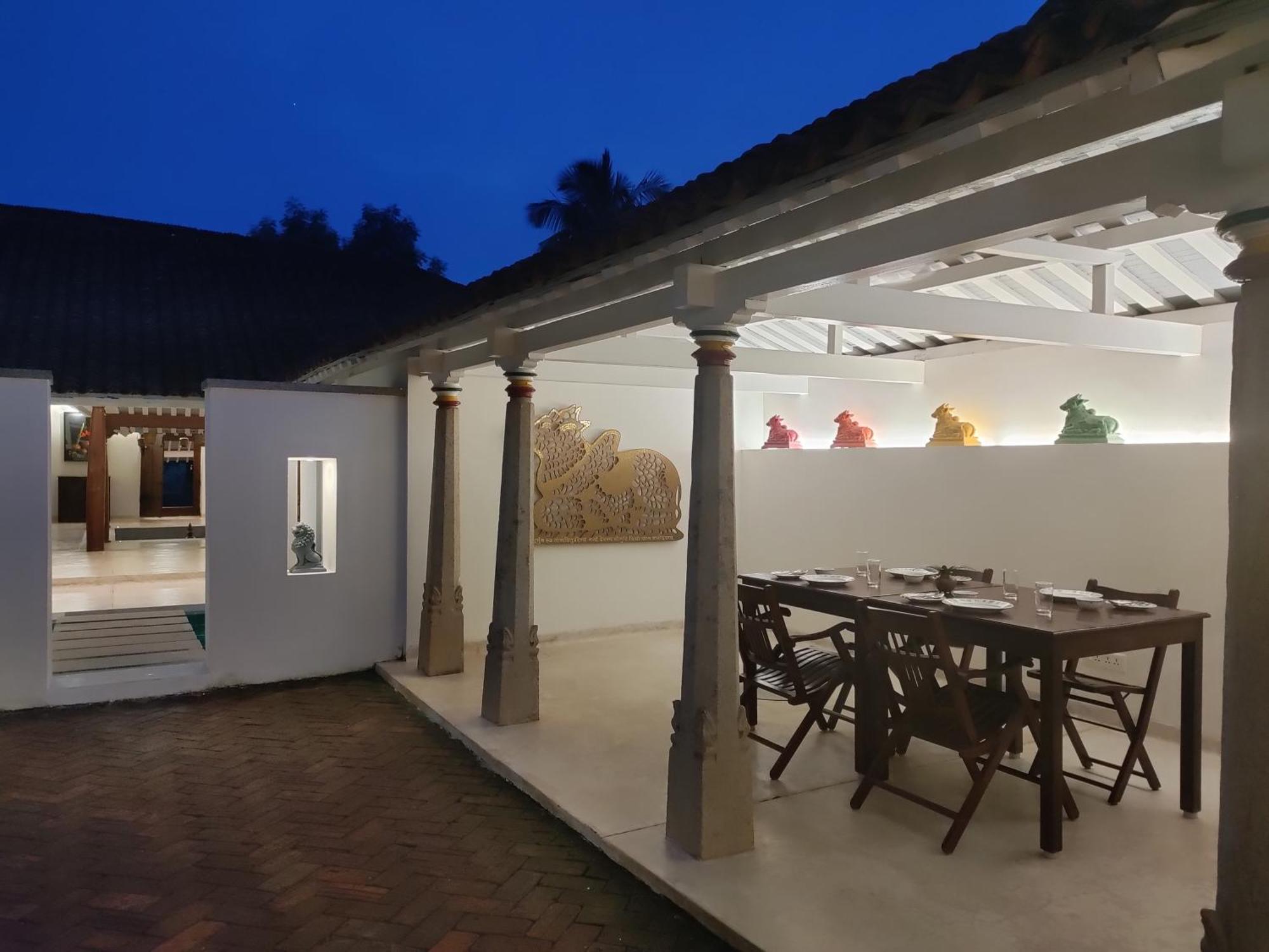 Mangala Heritage By Luxunlock Private Villas Tirukkannapuram Bagian luar foto
